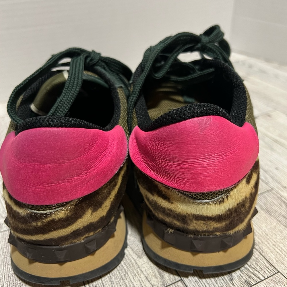 Valentino Rockrunner Olive Green Pink Animal Hair Sneakers Rockstud Low Top 41 - Picture 15 of 16